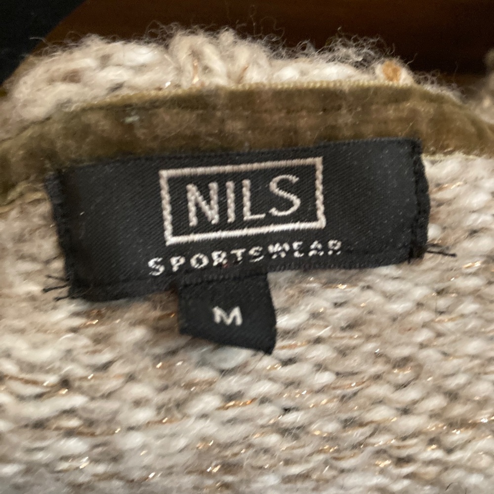 Sweater - Picture 2 of 3